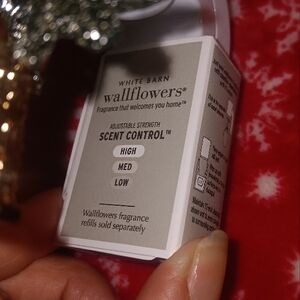 White Barn Wallflowers Scent Control